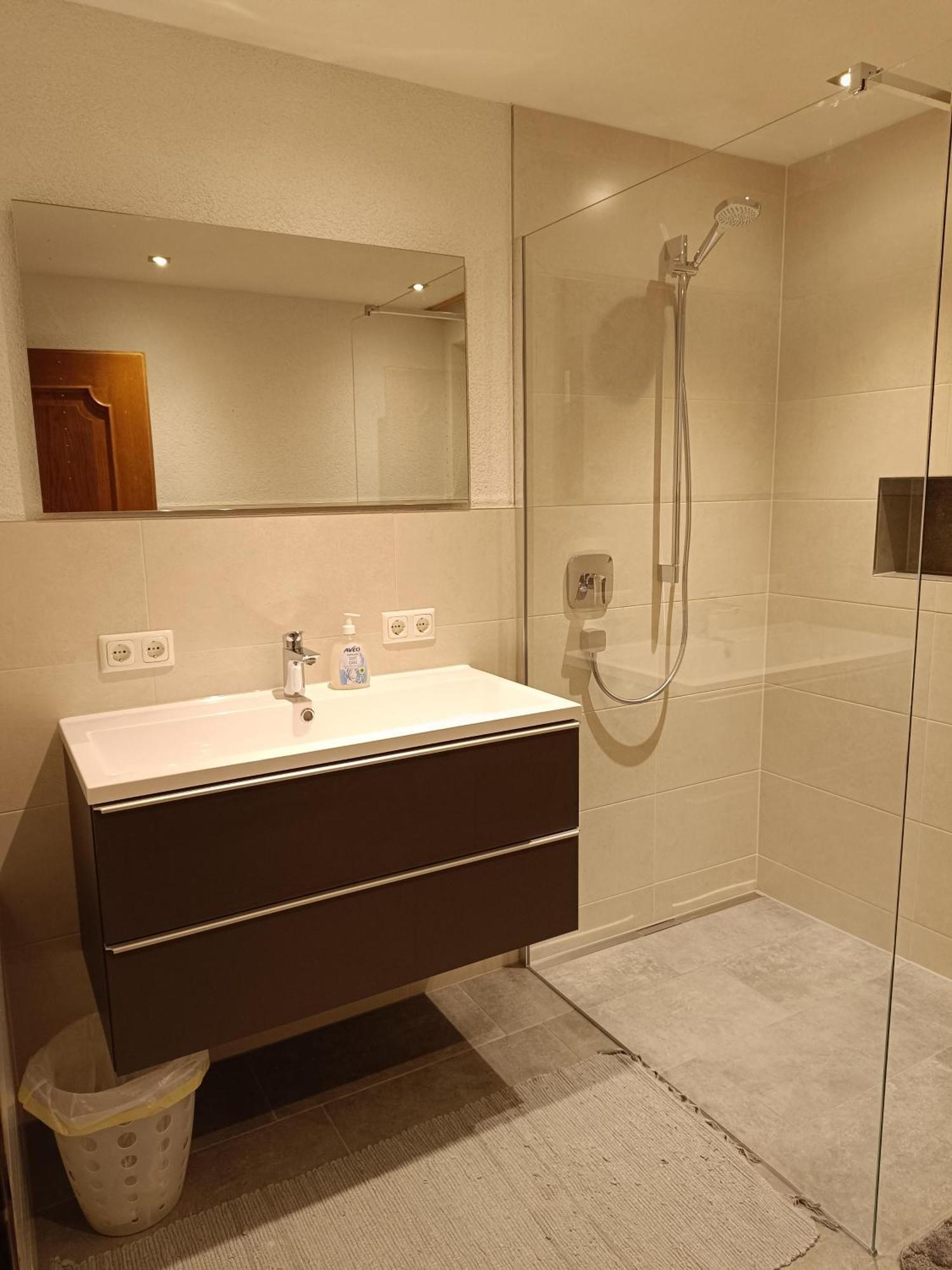 Kathrins Ferienwohnung Breitenbach am Inn Esterno foto