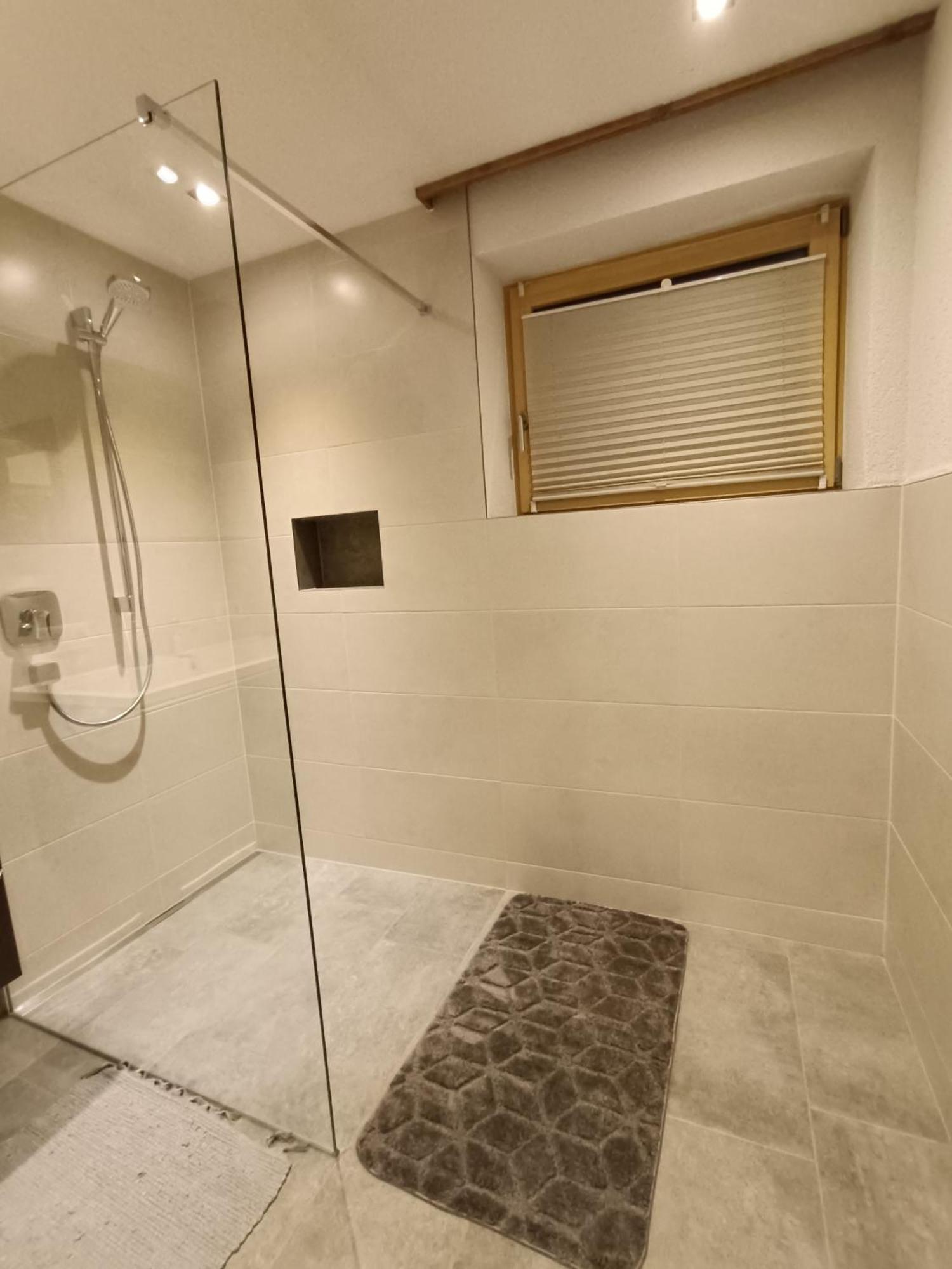Kathrins Ferienwohnung Breitenbach am Inn Esterno foto
